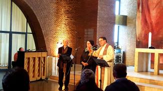 Miteinander vor Gott, Günther Bernd Ginzel, Imamin Rabeya Müller und Pfarrer Hans Mörtter. Lutherkirche Köln / Foto: Miyesser Ildem